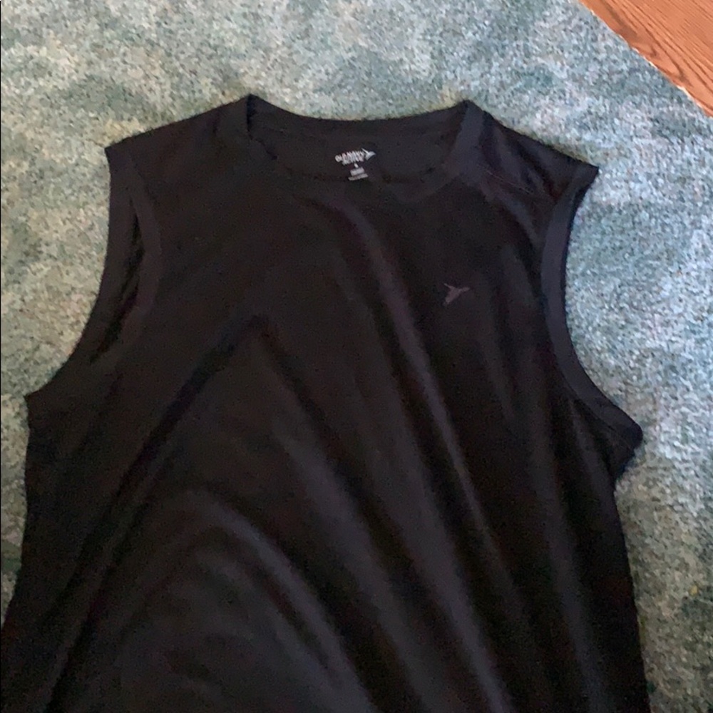 Black sleeveless shirt